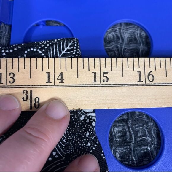 Pantology Women's Black & White Paisley Cropped Pants Size 8 #695 - Picture 9 of 9